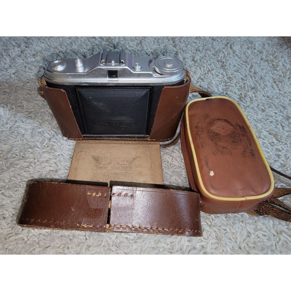 AGFA Isolette Folding Camera with AGFA Agfalux Pocket Syncro Flash